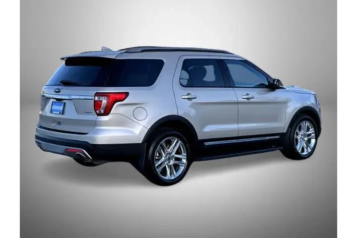 $11495 : Ford Explorer 2017 AWD XLT 4 image 5