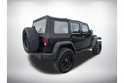 $19640 : Jeep Wrangler Unlimited 2017 thumbnail