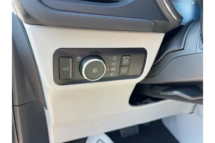 $27565 : Ford Escape 2023 AWD Platinu image 10