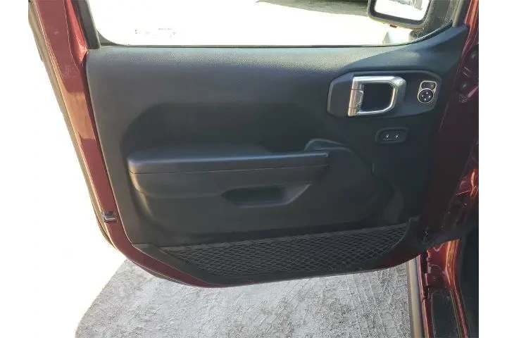 $28132 : Jeep Wrangler Unlimited 2021 image 10