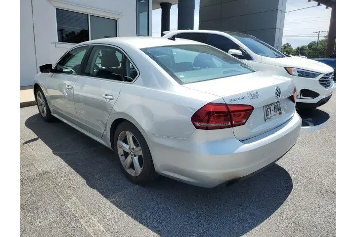 $5746 : Volkswagen Passat 2014 1.8T image 5