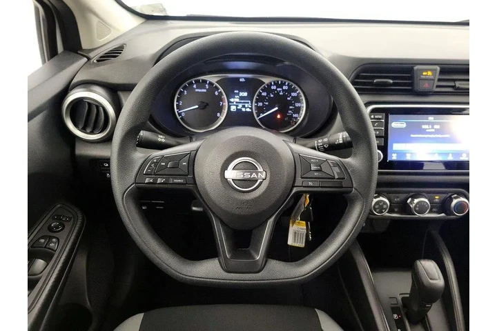$19998 : Nissan Versa 2025 S 4dr Seda image 10