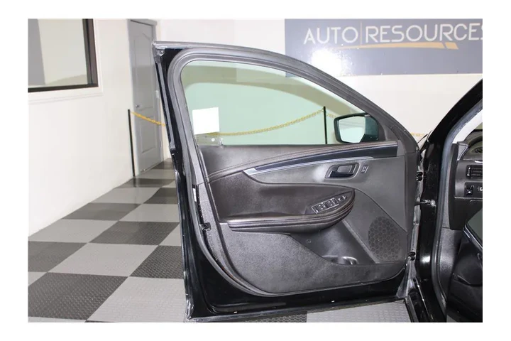 $17299 : Impala 2019 image 10