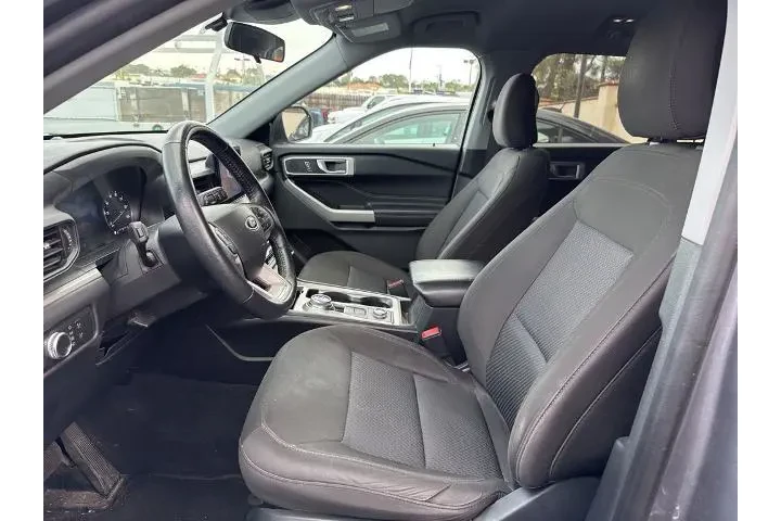 $22338 : Ford Explorer 2022 AWD XLT 4 image 6