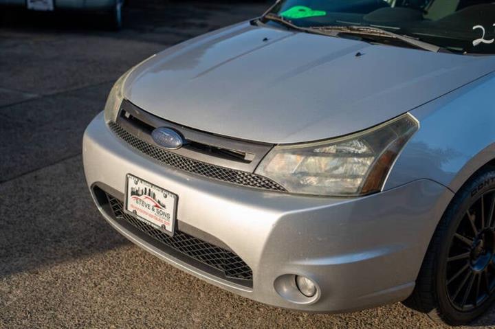 $5995 : 2010 Focus SES image 4