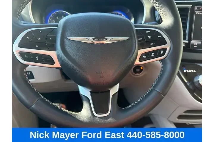 $21995 : Chrysler Pacifica 2023 Touri image 9