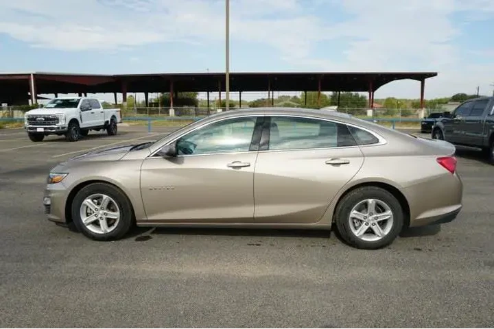 $19995 : Chevrolet Malibu 2024 LT 4dr image 9