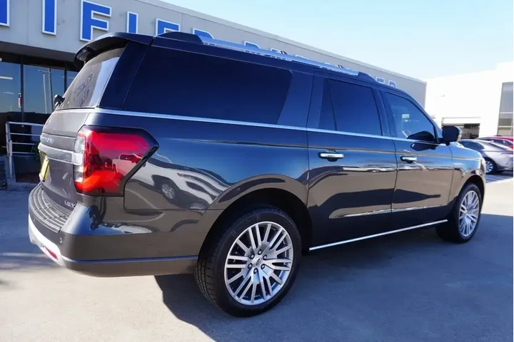 $39988 : Ford Expedition MAX 2023 4x2 image 6