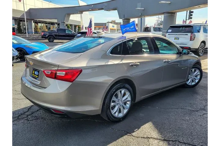 $21955 : Chevrolet Malibu 2023 LT 4dr image 8