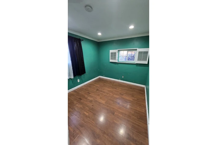 $750 : Rento cuarto en Long beach image 7