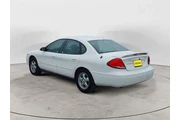 $4961 : Ford Taurus 2006 SE 4dr Seda thumbnail