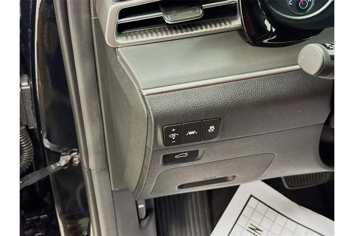 $25694 : Kia K5 2024 GT-Line 4dr Seda image 10