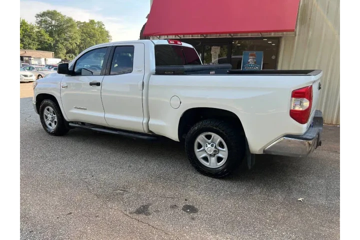 $23999 : 2019 Tundra SR5 image 4