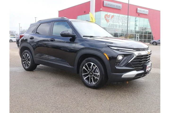 $23177 : Chevrolet Trailblazer 2025 L image 2