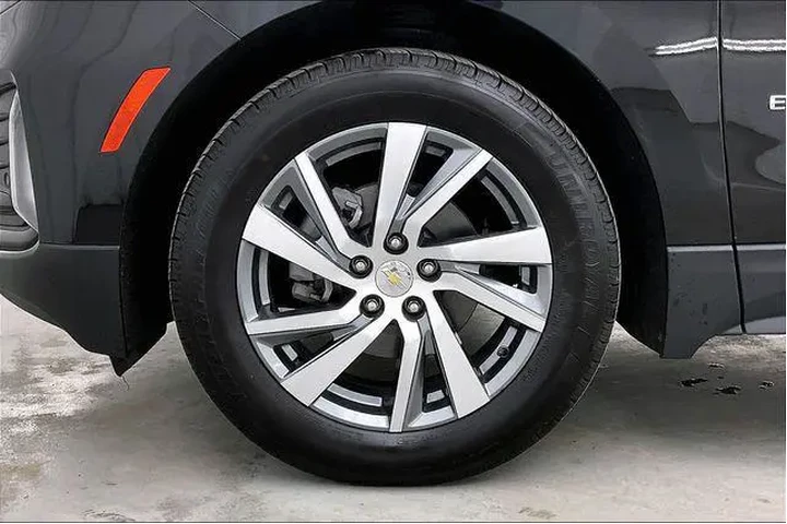 $17490 : Chevrolet Equinox 2022 LT 4d image 10