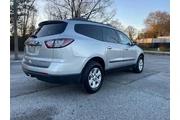 $4995 : 2015 Traverse LS thumbnail