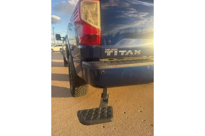 $24595 : Nissan Titan 2018 4x4 PRO-4X image 6