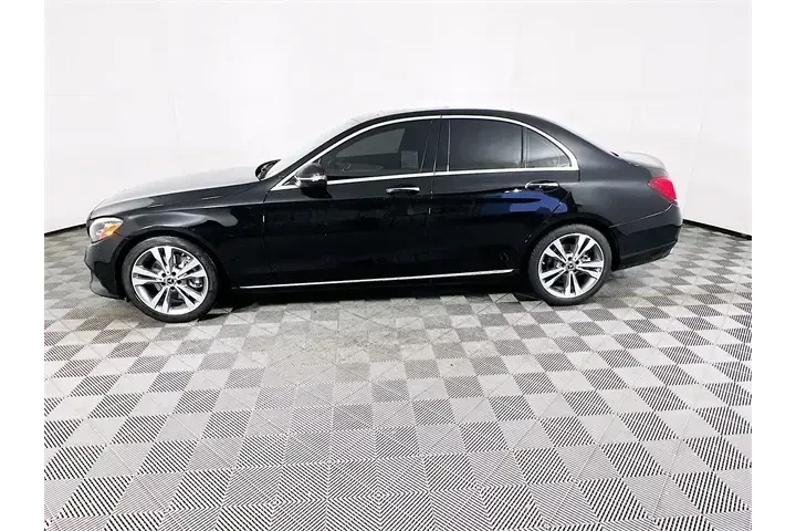 $26800 : Mercedes-Benz C-Class 2021 C image 4