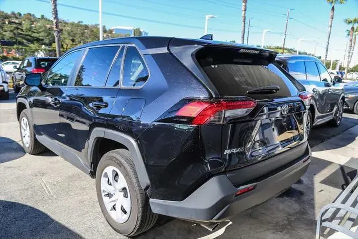 $27495 : Toyota RAV4 2025 AWD LE 4dr image 4