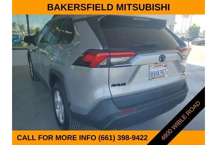 $25699 : Toyota RAV4 2021 AWD XLE 4dr image 7