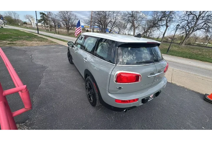$13880 : 2016 MINI CLUBMAN image 6