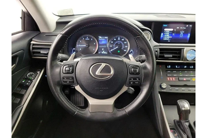 $26998 : Lexus IS 300 2019 4dr Sedan image 10