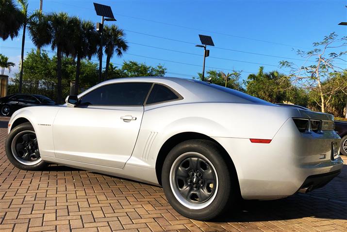 $5500 : 2010 CHEVROLET CAMARO 1LS image 2