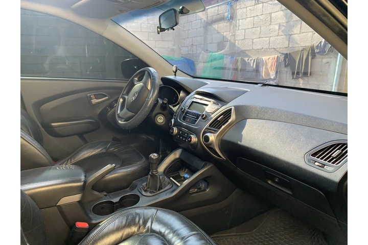 $50000 : HYUNDAI TUCSON 2,011 EN VENTA image 4