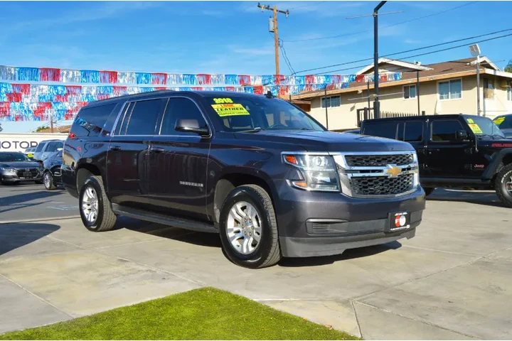 $22995 : Used 2018 Suburban 2WD 4dr 15 image 7