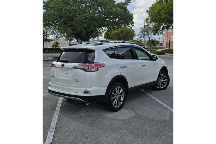 $13999 : Rav Limited image 6