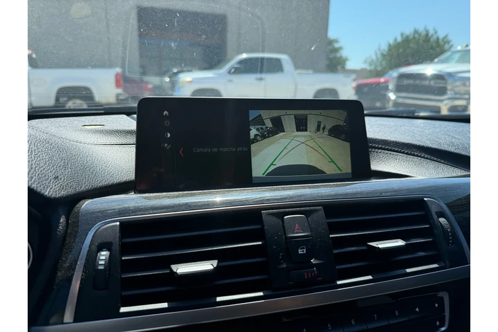 $14990 : 2018 BMW 330i xDrive image 9