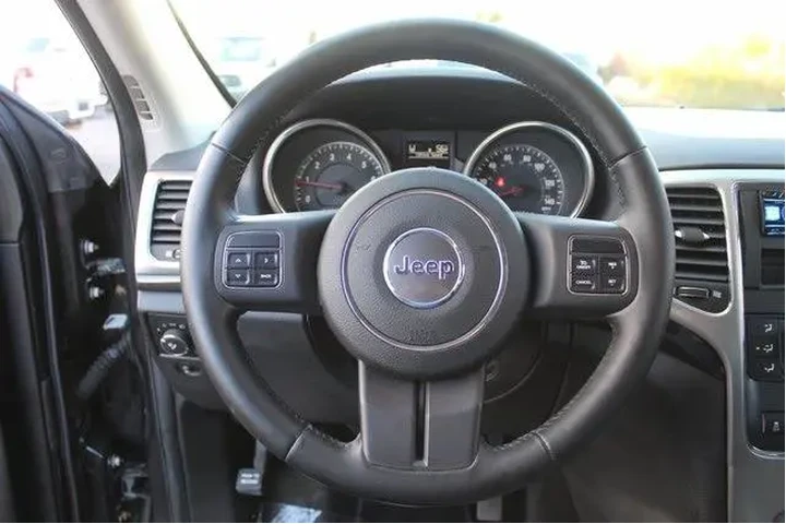 $6815 : Jeep Grand Cherokee 2012 4x4 image 4