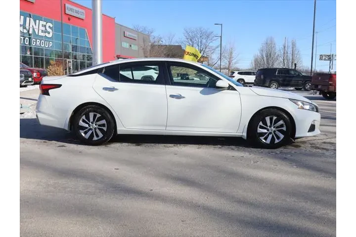 $14277 : Nissan Altima 2019 2.5 S 4dr image 10