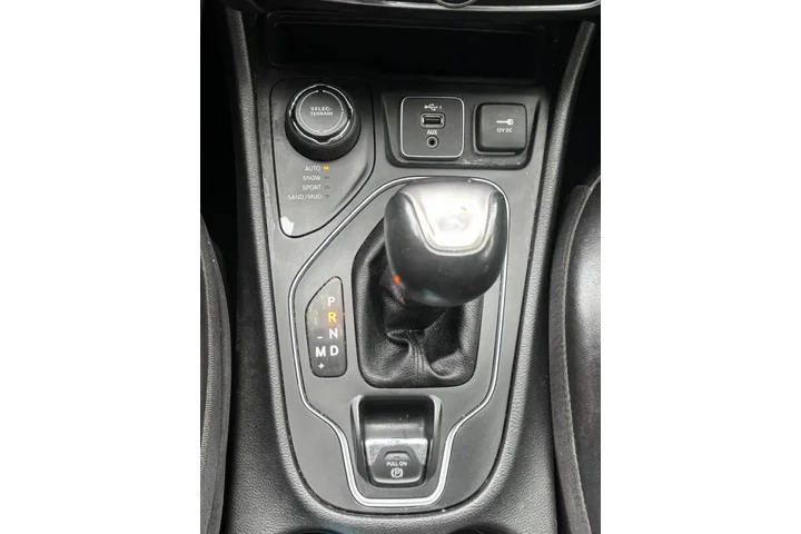 $6999 : 2020 Cherokee Latitude Plus image 6