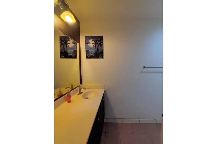 $750 : Recamara de Renta image 7