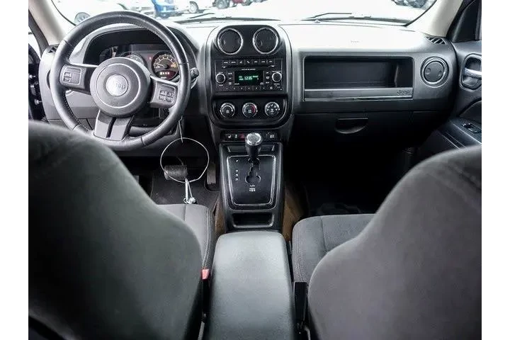 $8480 : Jeep Patriot 2016 Latitude 4 image 4