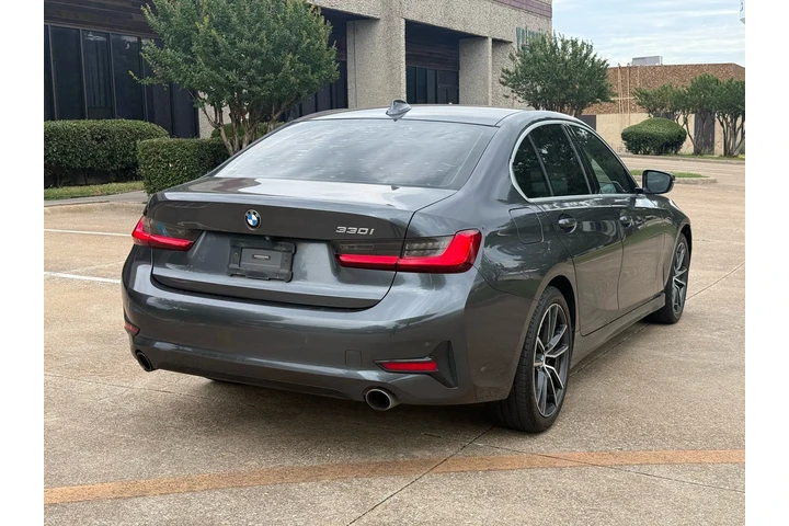 $15800 : 2019 BMW 330i image 6