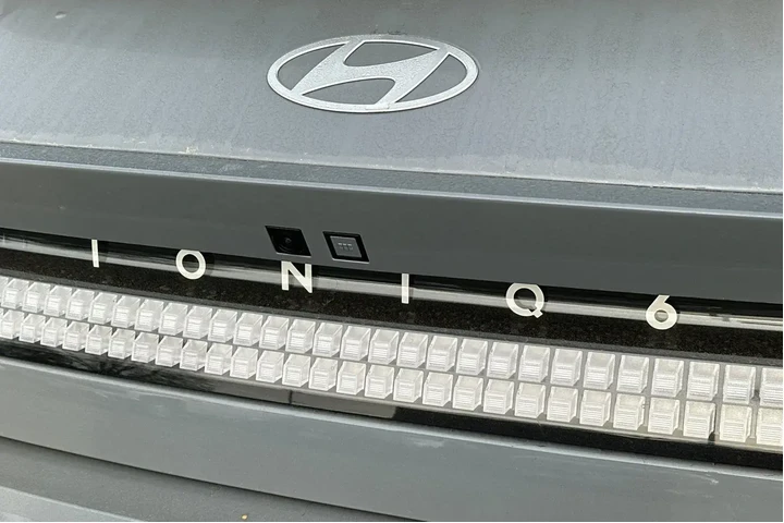 $26990 : Hyundai IONIQ 6 2023 SEL 4dr image 7
