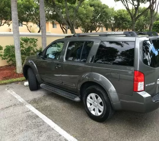 $3300 : 2008 Nissan Pathfinder SE image 4