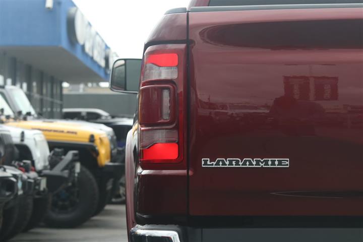 2020 1500 Laramie image 6