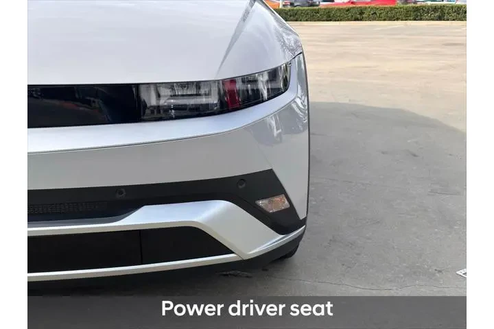 $31499 : Hyundai IONIQ 5 2025 SE 4dr image 5