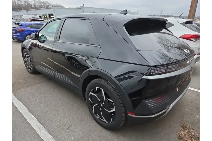 $27988 : Hyundai IONIQ 5 2023 SEL 4dr image 3