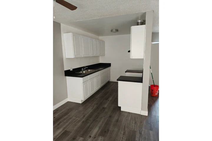 $3000 : Gardena 3bed/ 2bed image 9