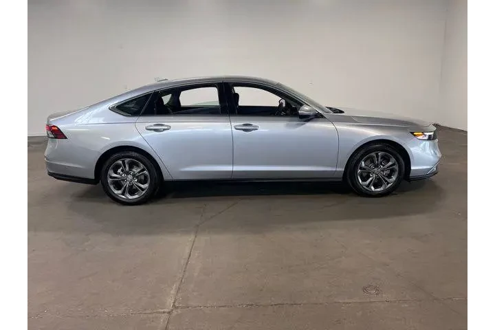 $25921 : Honda Accord 2023 image 2