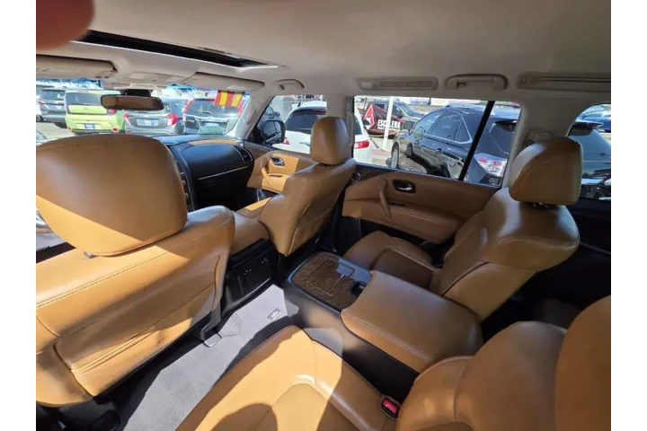 $16995 : 2017 QX80 Signature Edition image 9