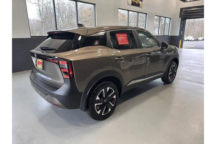 $23895 : Nissan Kicks 2025 AWD SV 4dr image 6