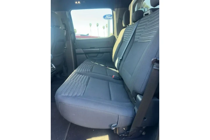 $31709 : Ford F-150 2021 4x4 XL 4dr S image 6