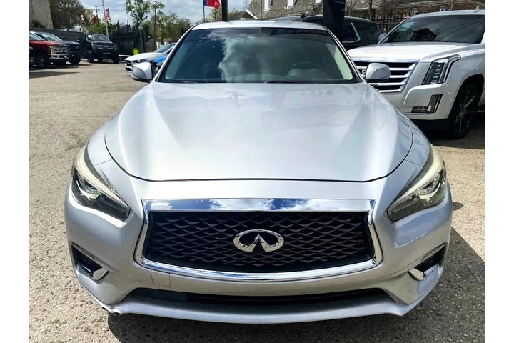 2019 Q50 3.0t LUXE image 2