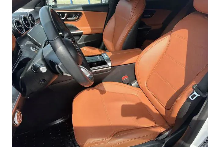 $38323 : Mercedes-Benz C-Class 2024 C image 10