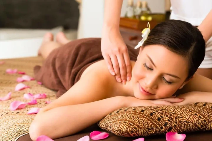 Massage in Toronto at Sheppard image 1